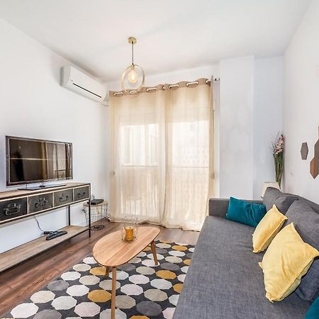 C29 - Trendy Central Apartment With Small Parking And Terrace マラガ エクステリア 写真