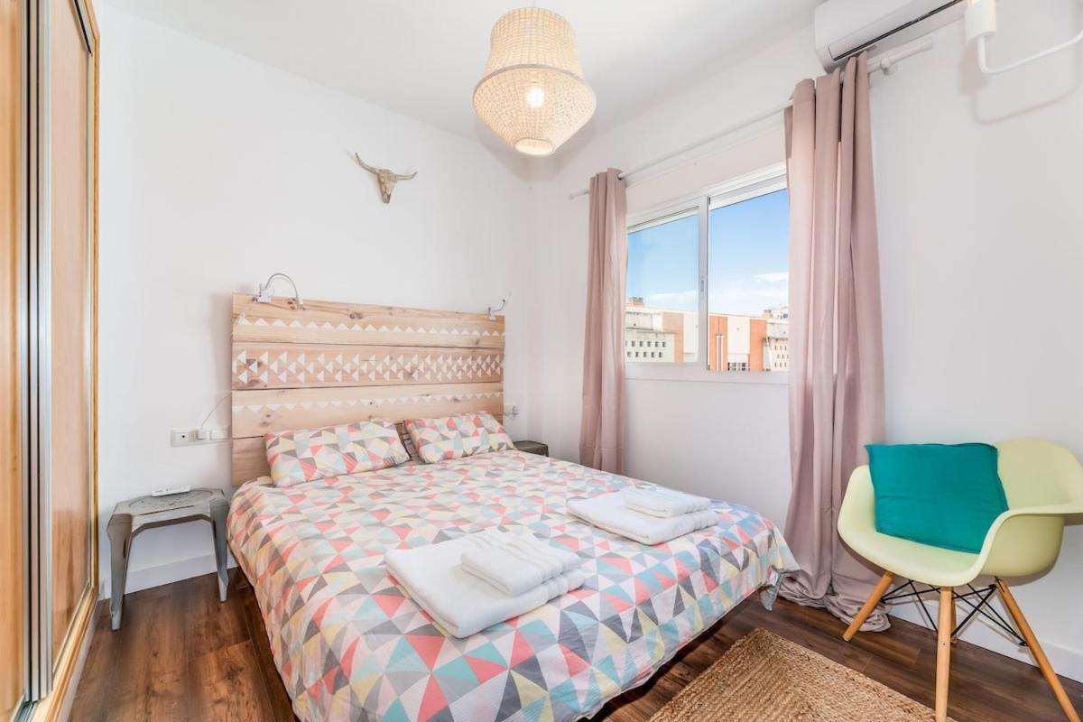 C29 - Trendy Central Apartment With Small Parking And Terrace マラガ エクステリア 写真
