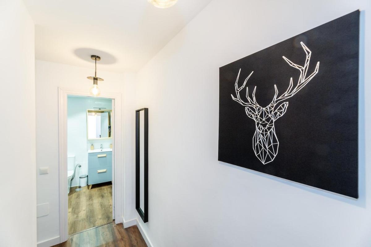 C29 - Trendy Central Apartment With Small Parking And Terrace マラガ エクステリア 写真